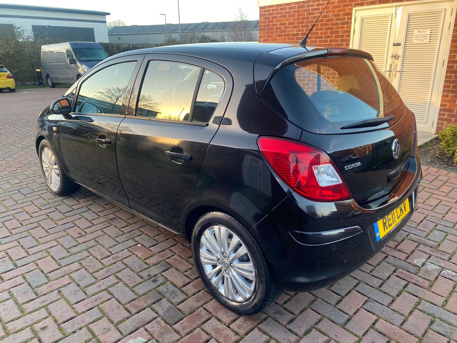 Used Vauxhall Corsa 2011 for sale - 77028867: Photo 6