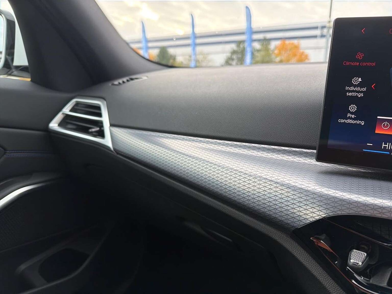 Used BMW 3 Series 2025 for sale - 76596362: Photo 24