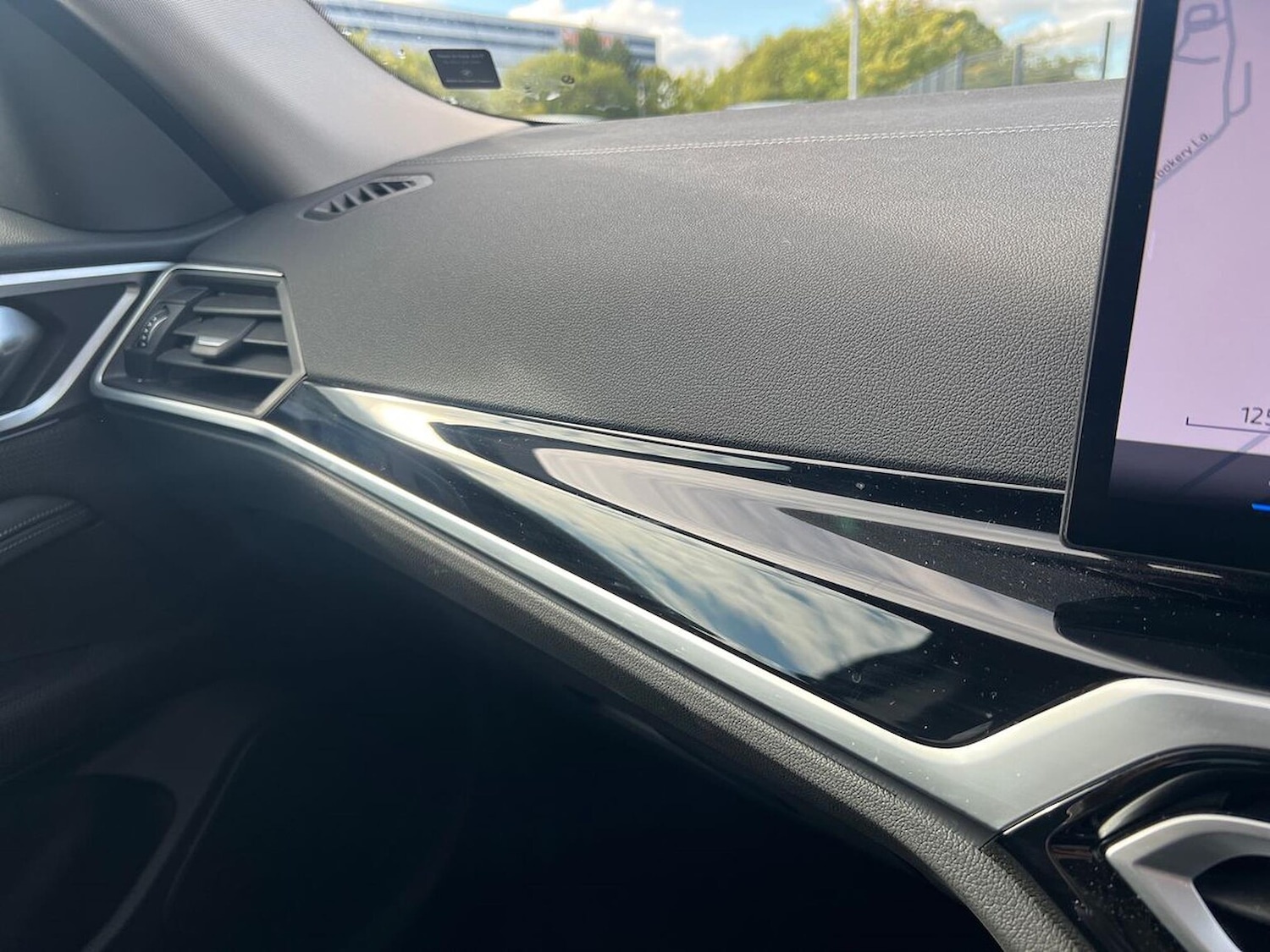 Used BMW i4 2023 for sale - 76064445: Photo 24
