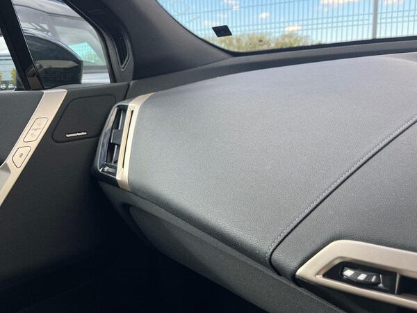 Used BMW iX 2022 for sale - 76040743: Photo 25