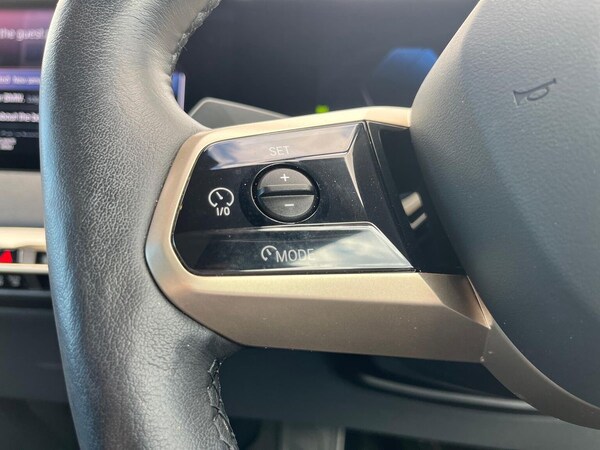 Used BMW iX 2022 for sale - 76040743: Photo 26