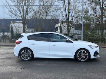 Used Ford Focus 2022 for sale - 78727104: Photo