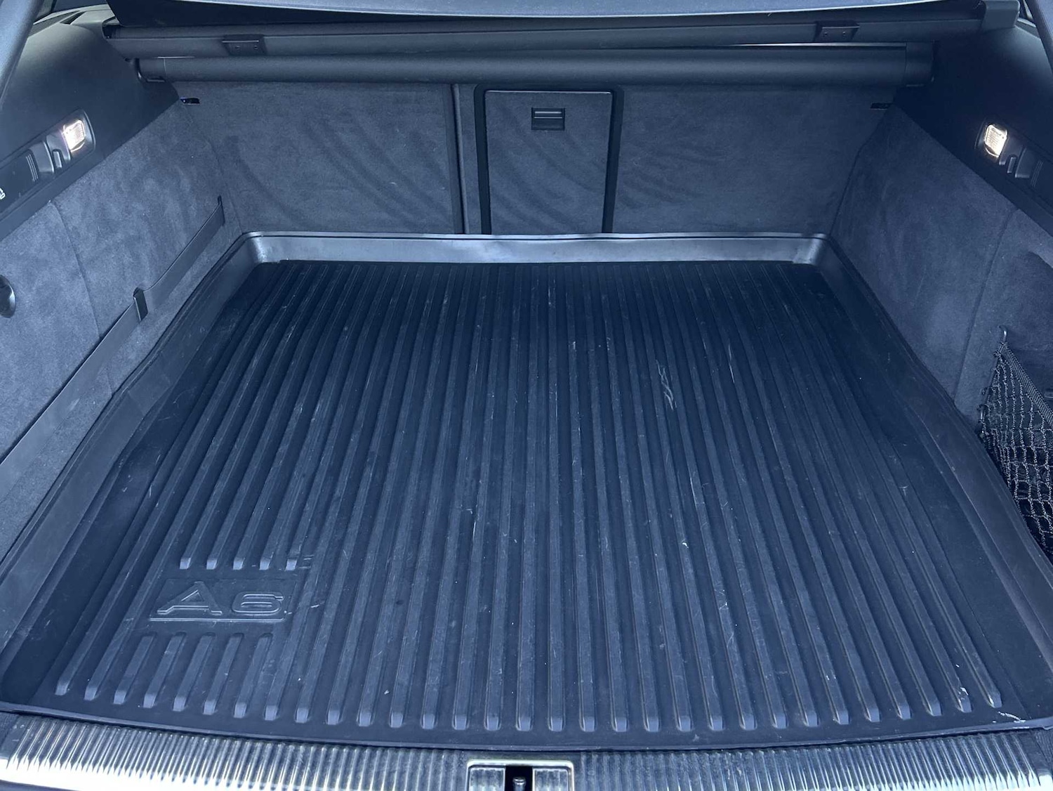 Used Audi RS6 Avant 2017 for sale - 76946991: Photo 17