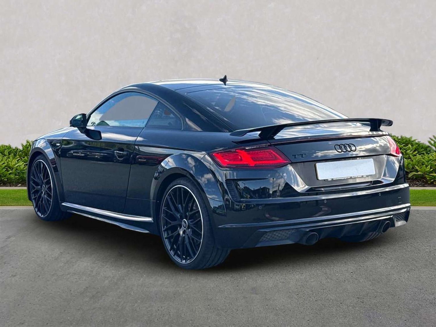 Used Audi TT 2022 for sale - 76946990: Photo 2
