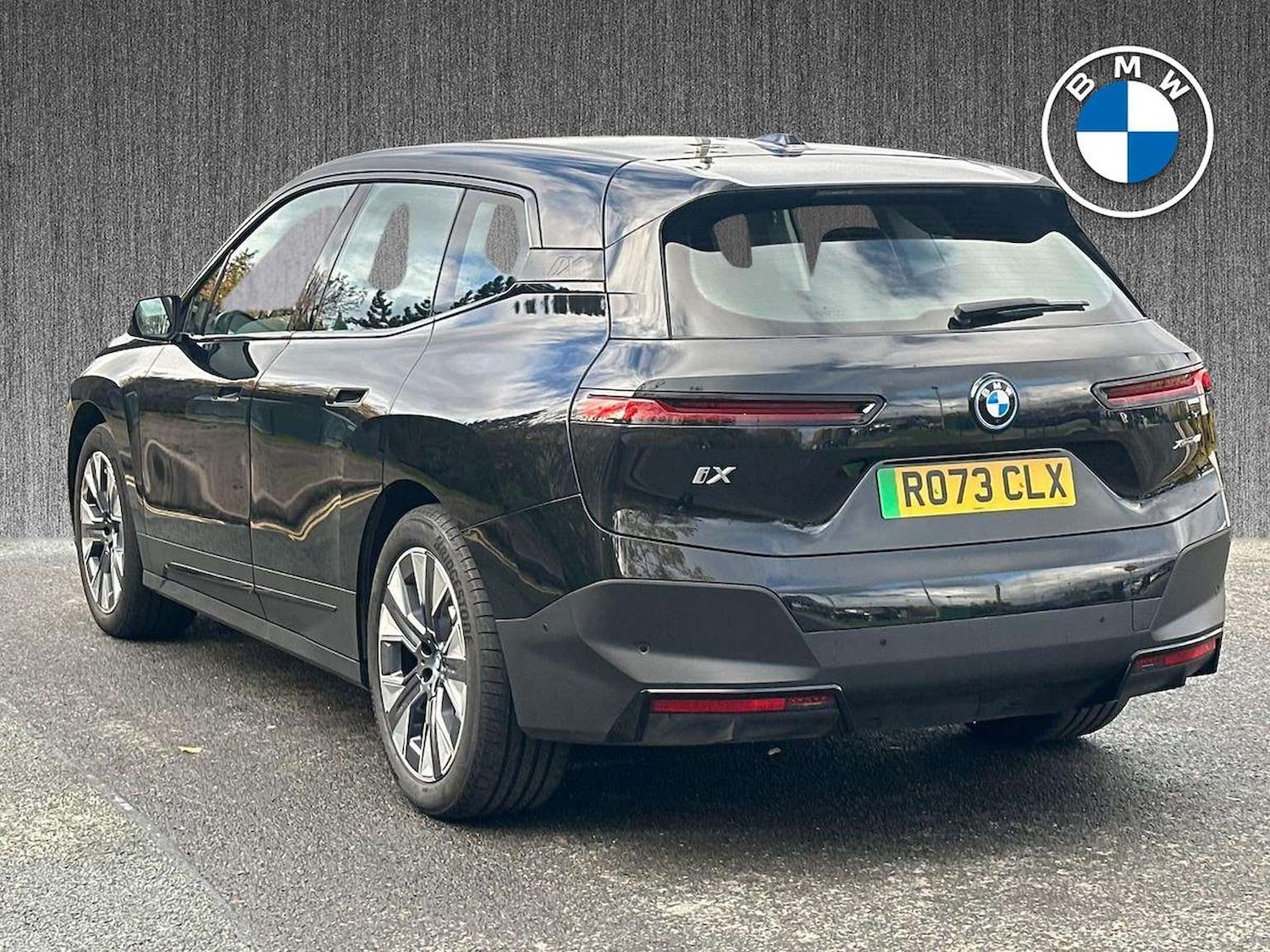 Used BMW iX 2023 for sale - 76596242: Photo 2