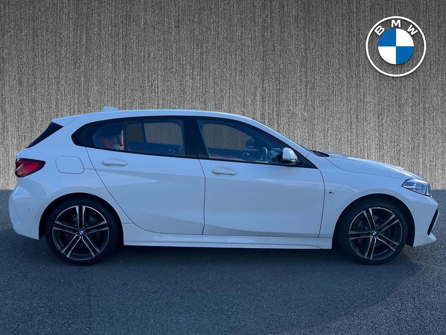 Used BMW 1 Series 2023 for sale - 76040750: Photo 4