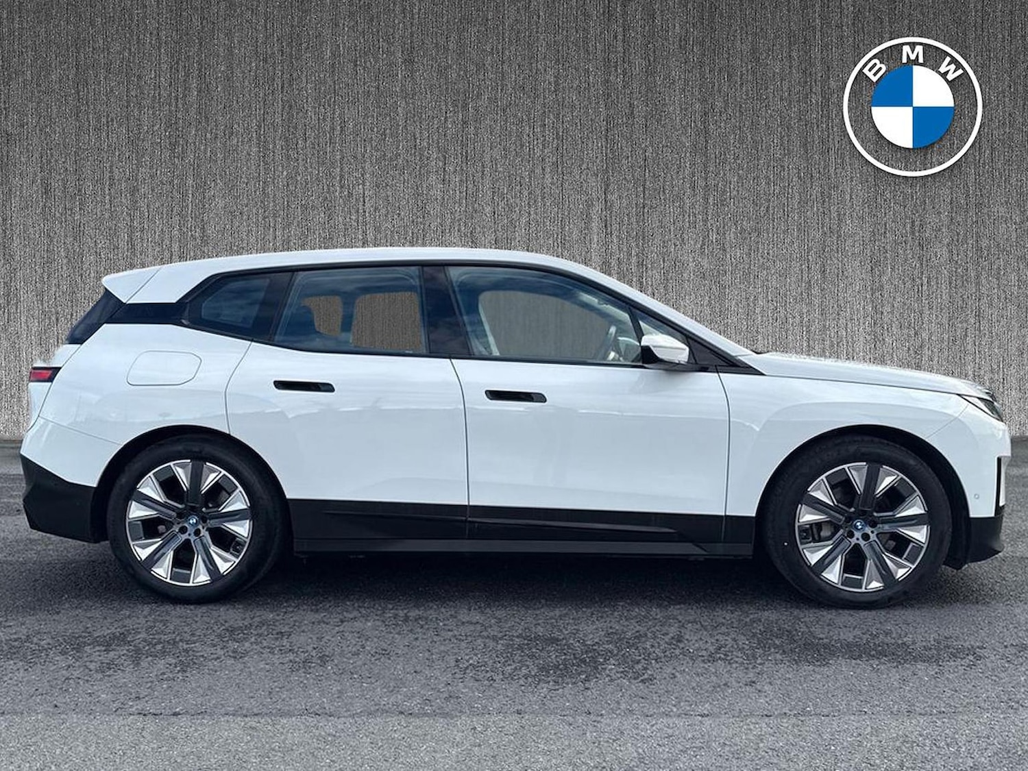 Used BMW iX 2022 for sale - 76346998: Photo 3