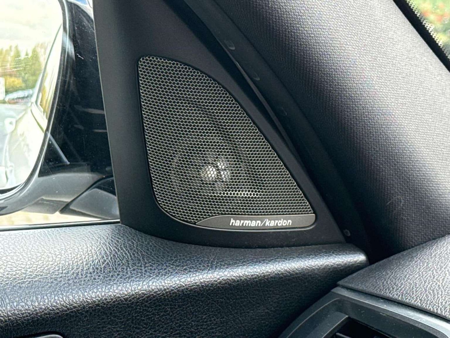 Used BMW 1 Series 2019 for sale - 76682620: Photo 2