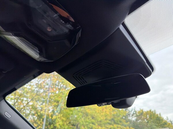 Used BMW iX 2025 for sale - 76082539: Photo 15