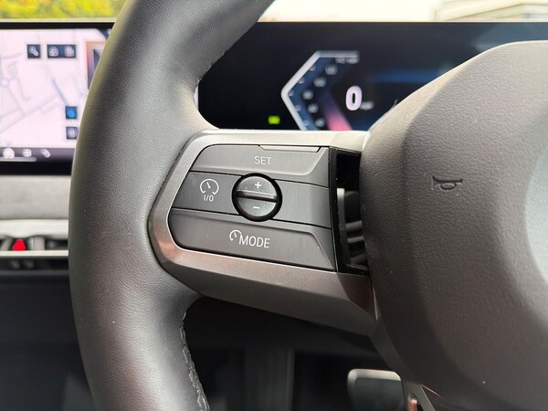 Used BMW iX 2025 for sale - 76082539: Photo 26