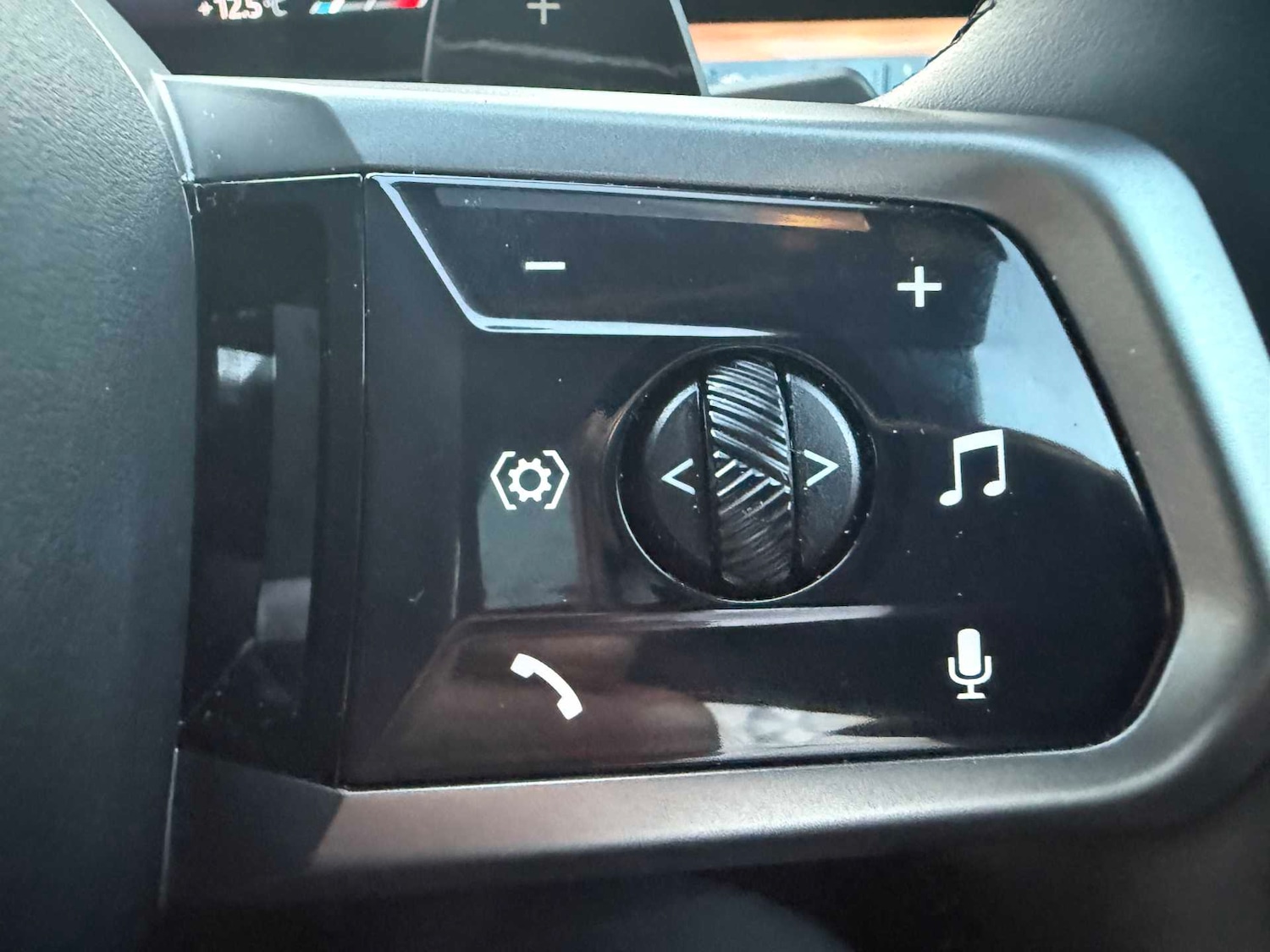 Used BMW 5 Series 2025 for sale - 77991823: Photo 25