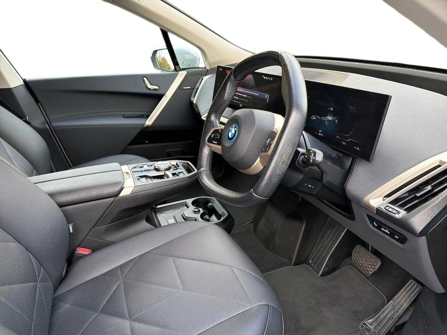Used BMW iX 2023 for sale - 76346995: Photo 15