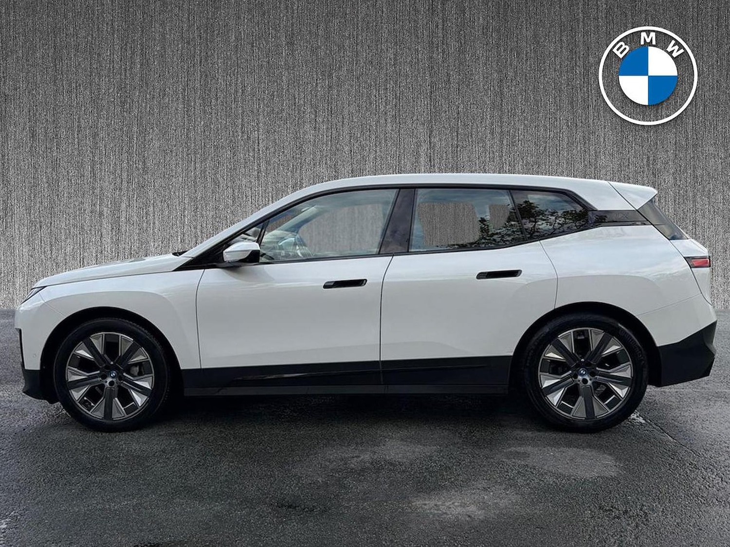 Used BMW iX 2023 for sale - 76346995: Photo 19