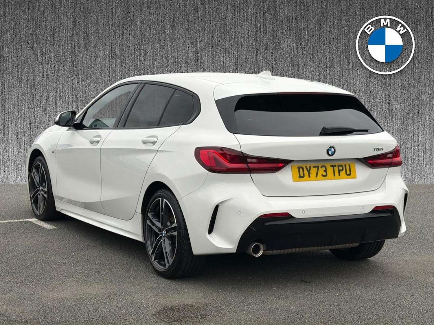 Used BMW 1 Series 2023 for sale - 76638895: Photo 2