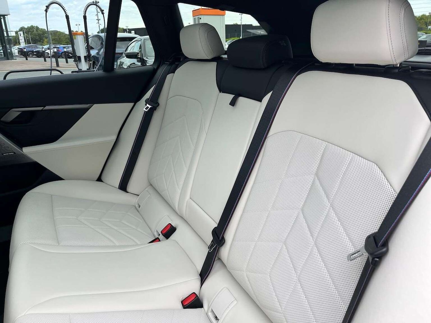 Used BMW 5 Series 2025 for sale - 77807305: Photo 16