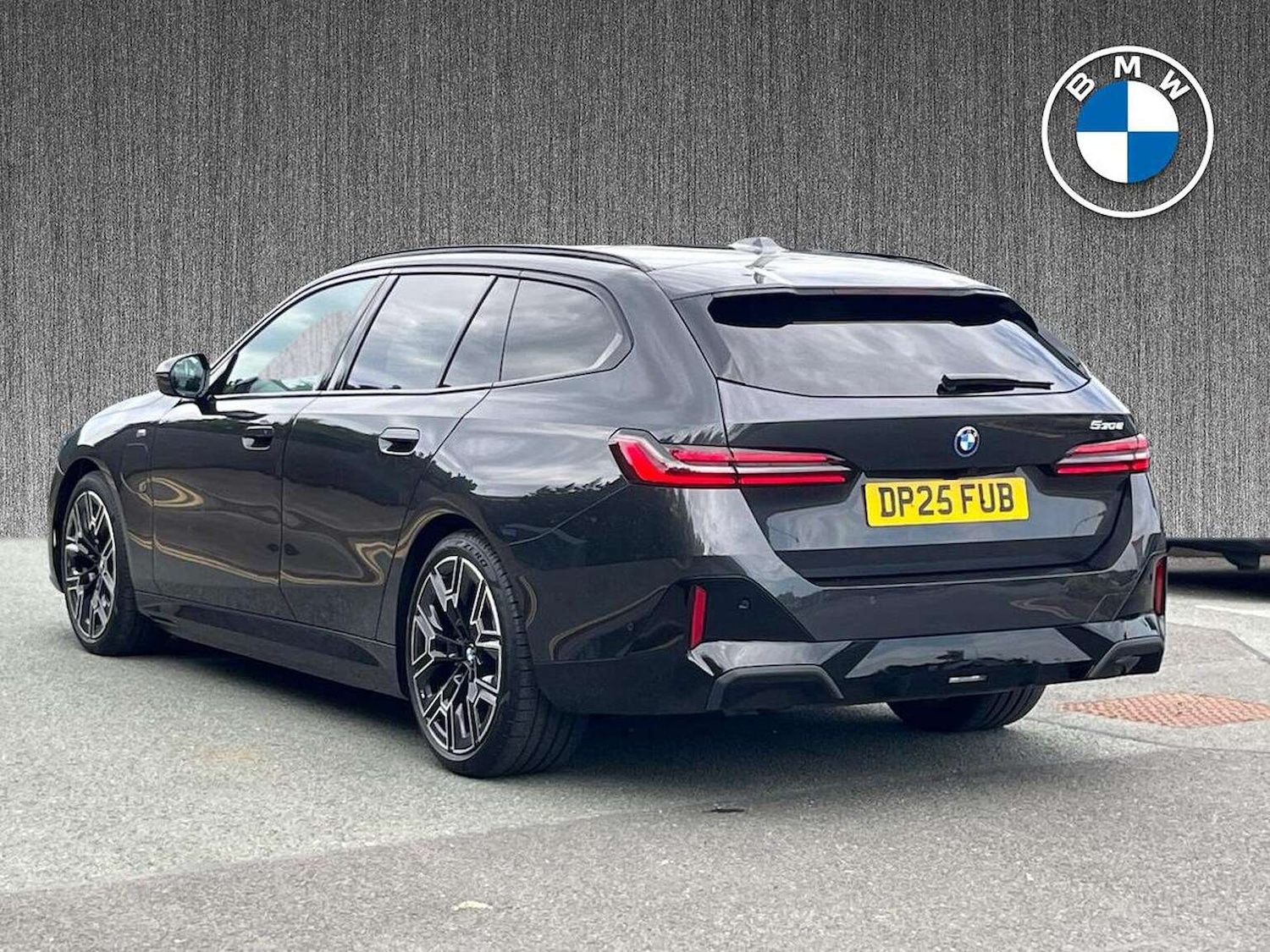 Used BMW 5 Series 2025 for sale - 77807305: Photo 2