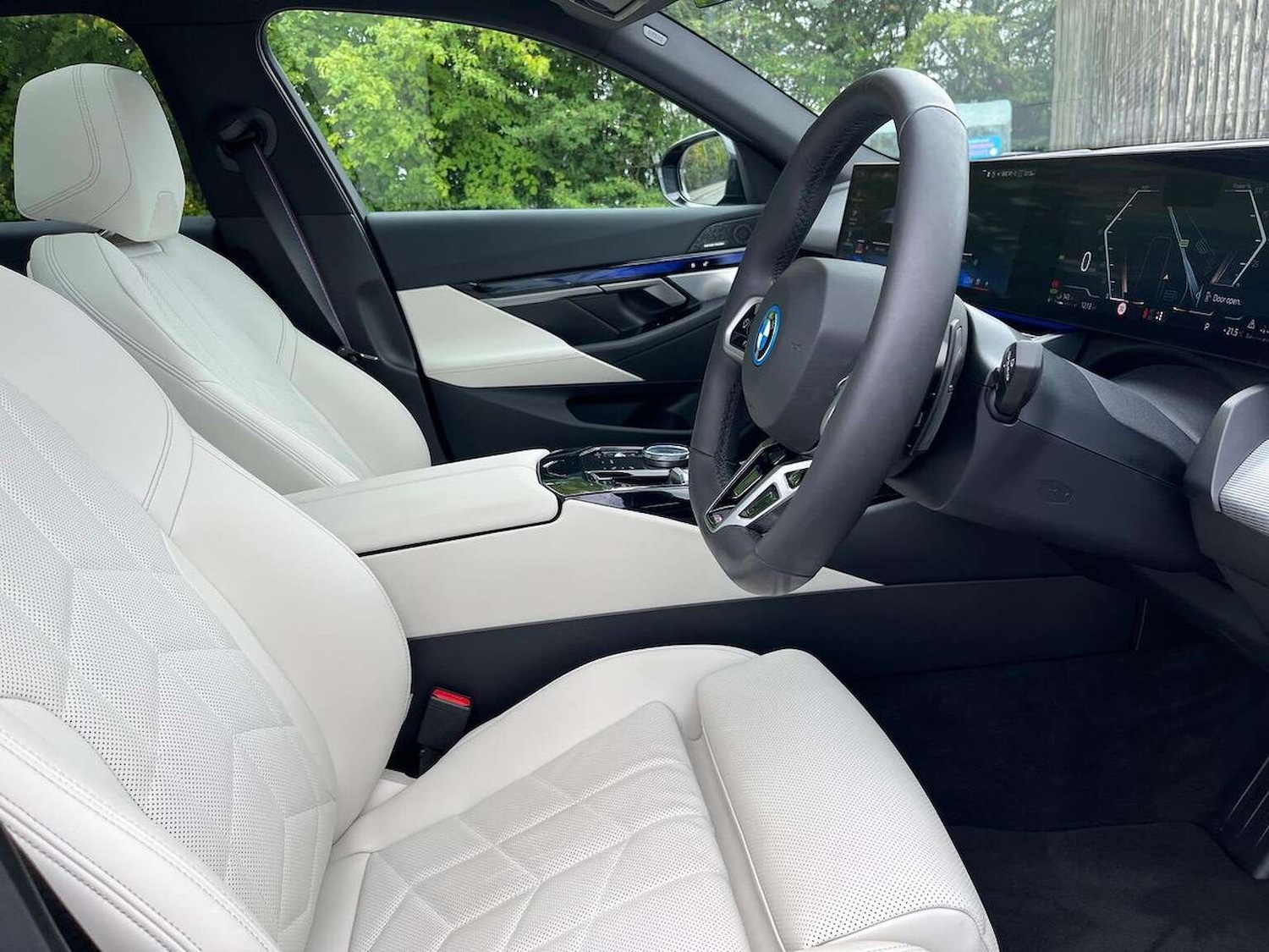 Used BMW 5 Series 2025 for sale - 77807305: Photo 21