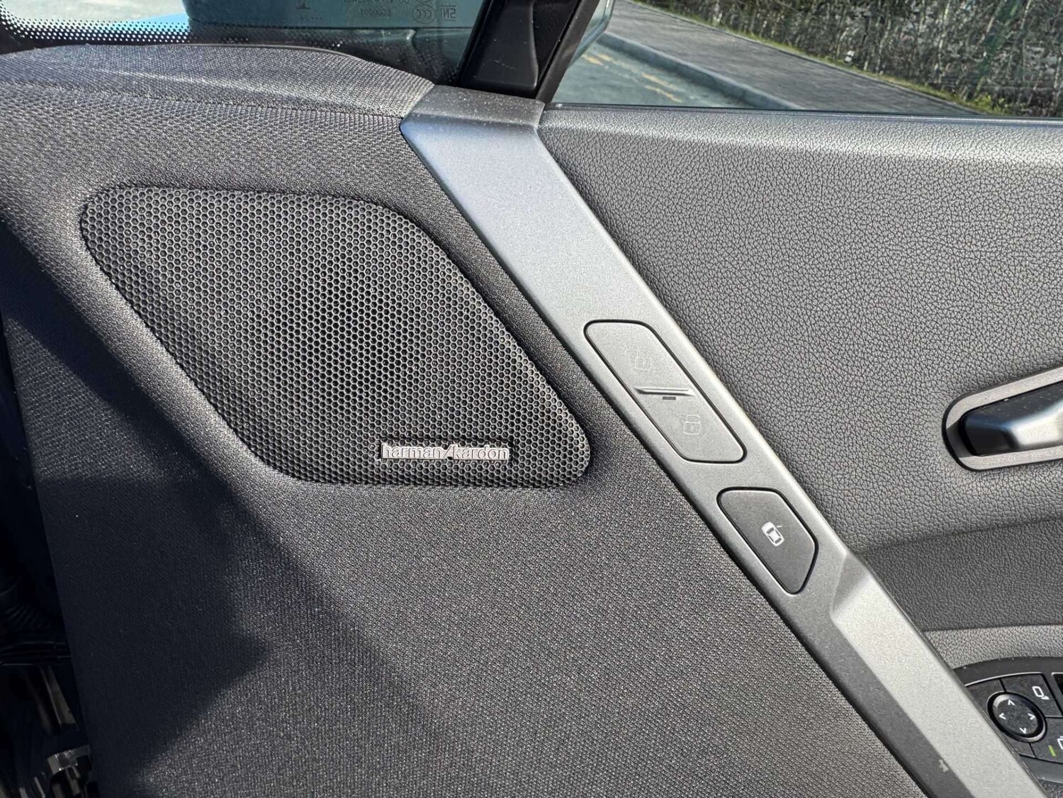 Used BMW iX 2025 for sale - 78191445: Photo 12