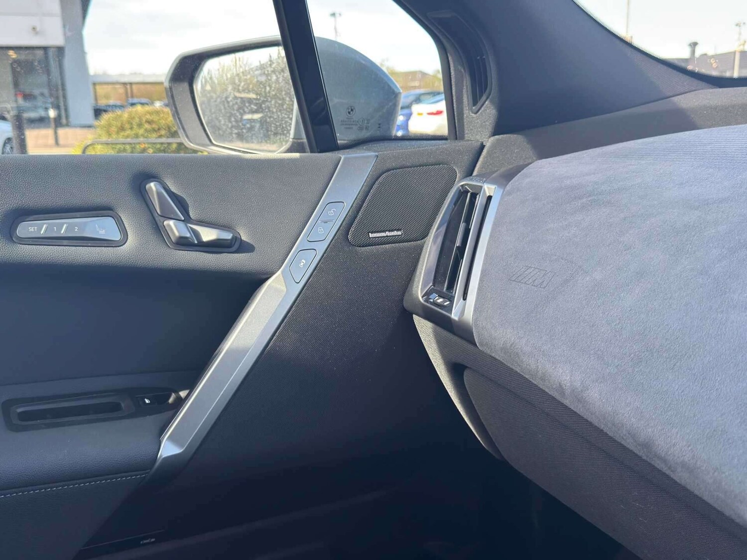 Used BMW iX 2025 for sale - 78191445: Photo 21