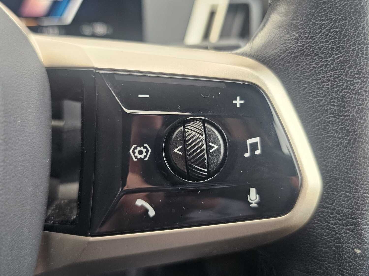 Used BMW iX 2023 for sale - 77980826: Photo 18