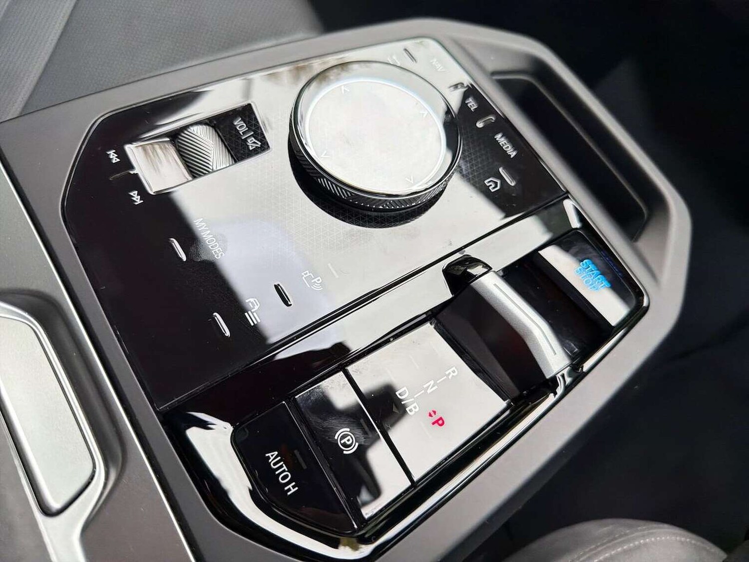 Used BMW iX 2025 for sale - 76596415: Photo 14