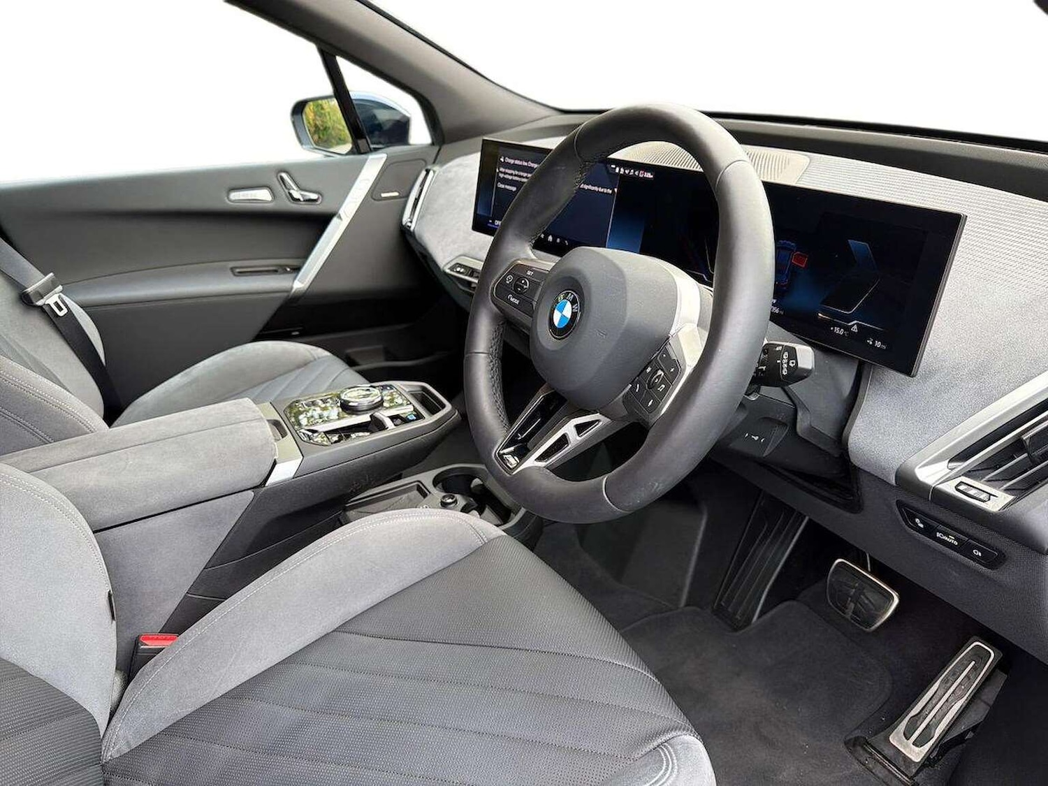 Used BMW iX 2025 for sale - 76596415: Photo 16