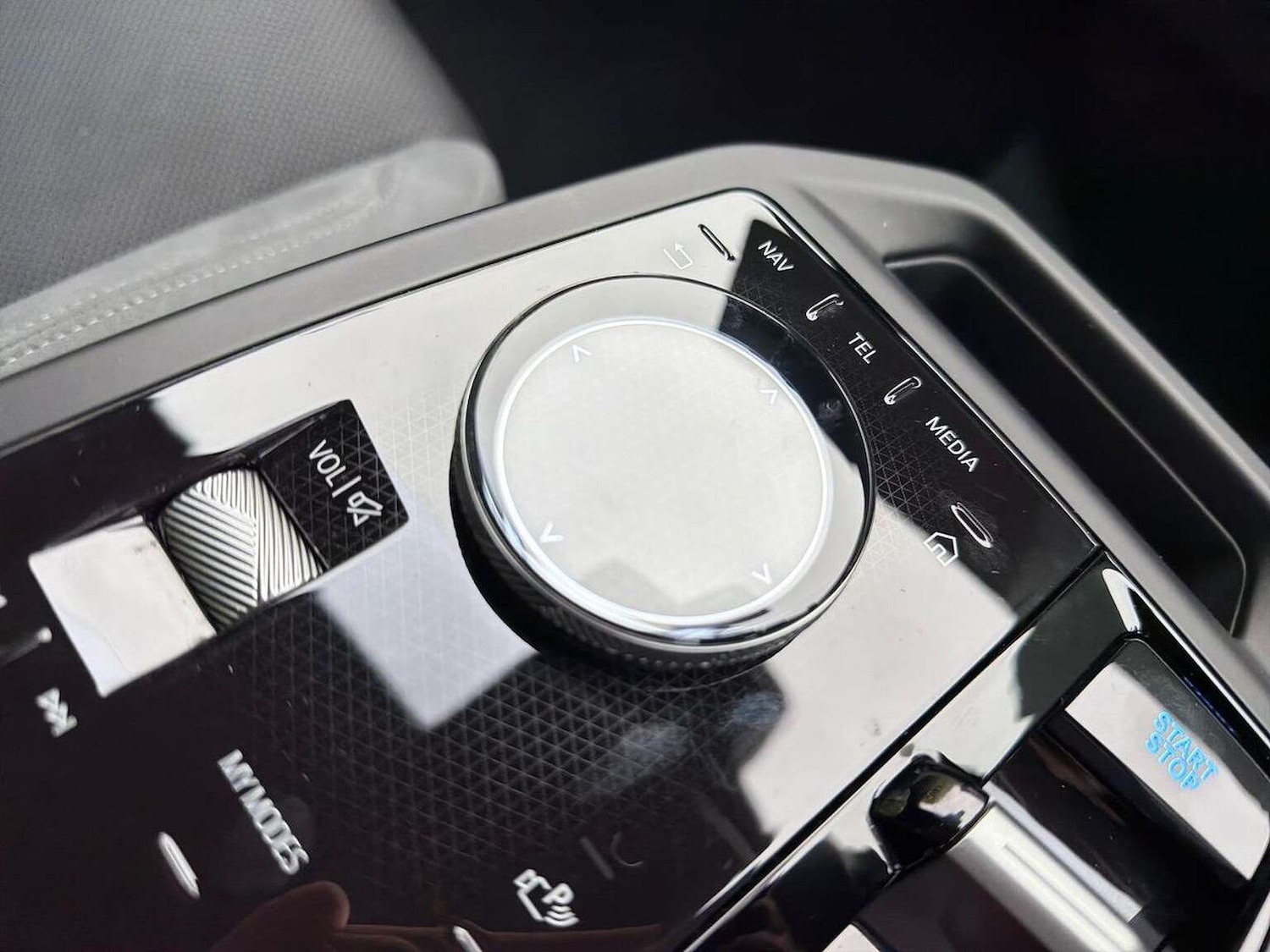 Used BMW iX 2025 for sale - 76596415: Photo 24