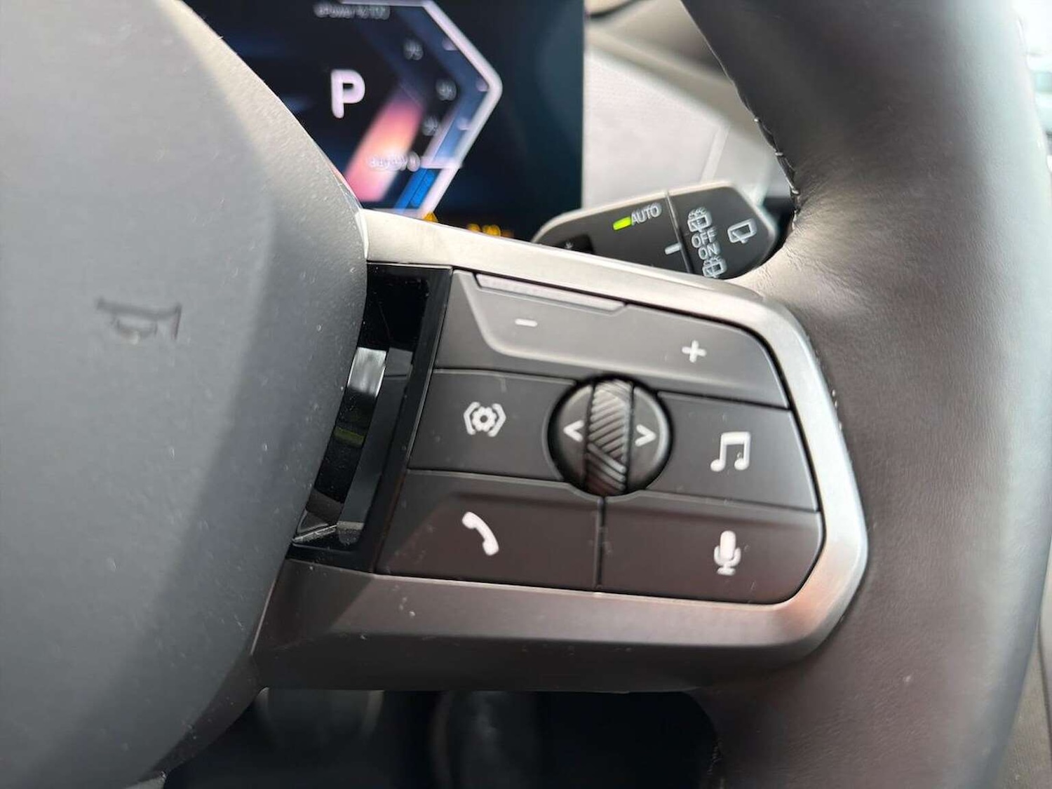 Used BMW iX 2025 for sale - 76596415: Photo 27