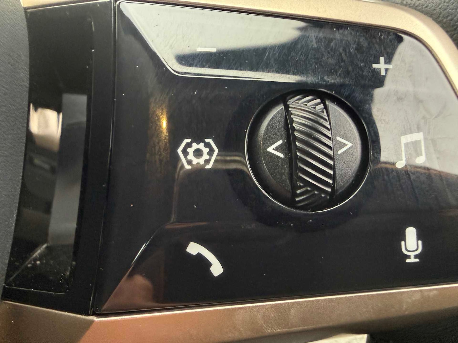 Used BMW iX 2023 for sale - 77798564: Photo 17