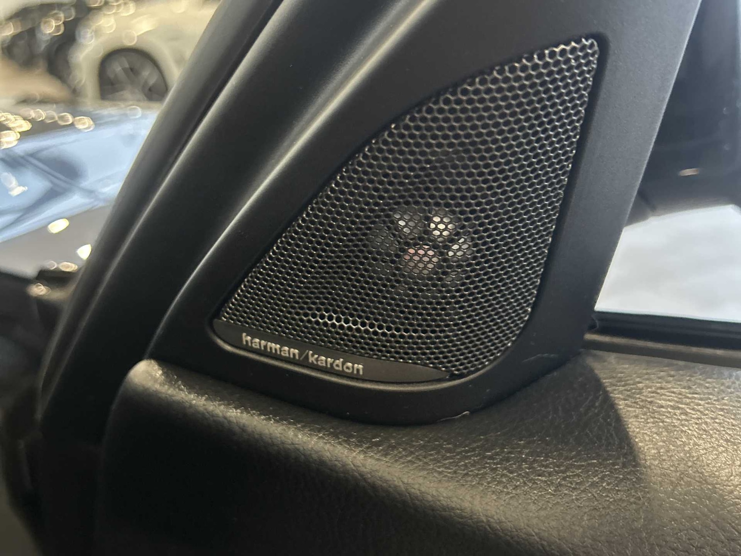 Used BMW 3 Series 2017 for sale - 76918989: Photo 21