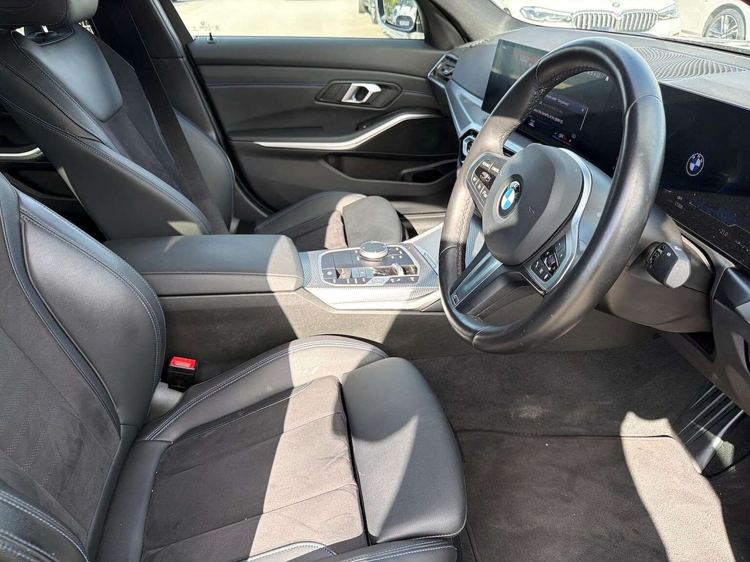 Used BMW 3 Series 2024 for sale - 76596381: Photo 21