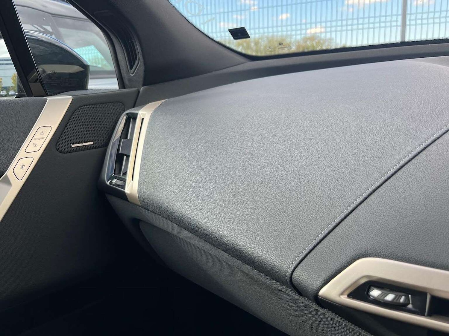 Used BMW iX 2022 for sale - 76596448: Photo 25