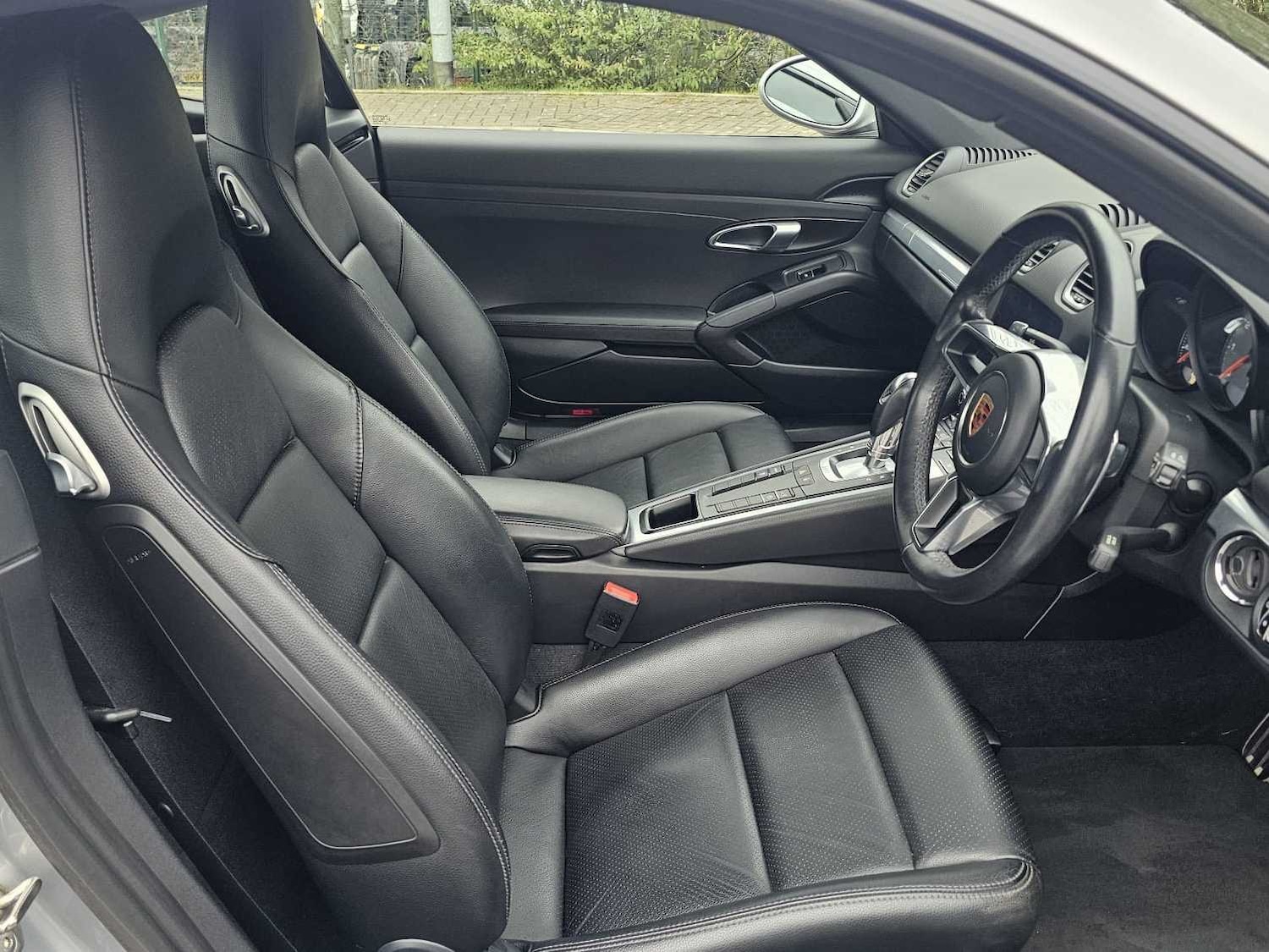 Used Porsche Cayman 2018 for sale - 78195990: Photo 15