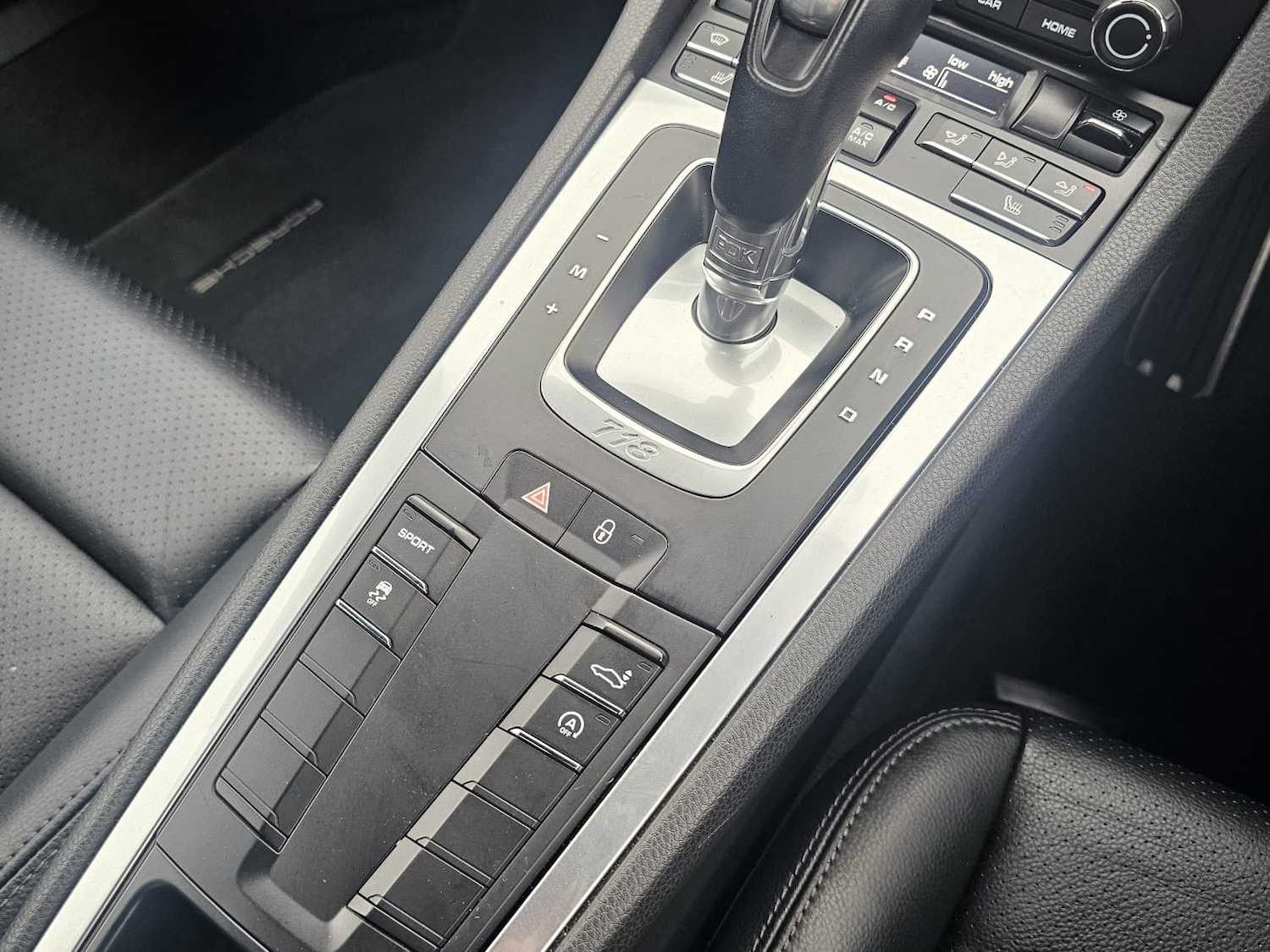 Used Porsche Cayman 2018 for sale - 78195990: Photo 19