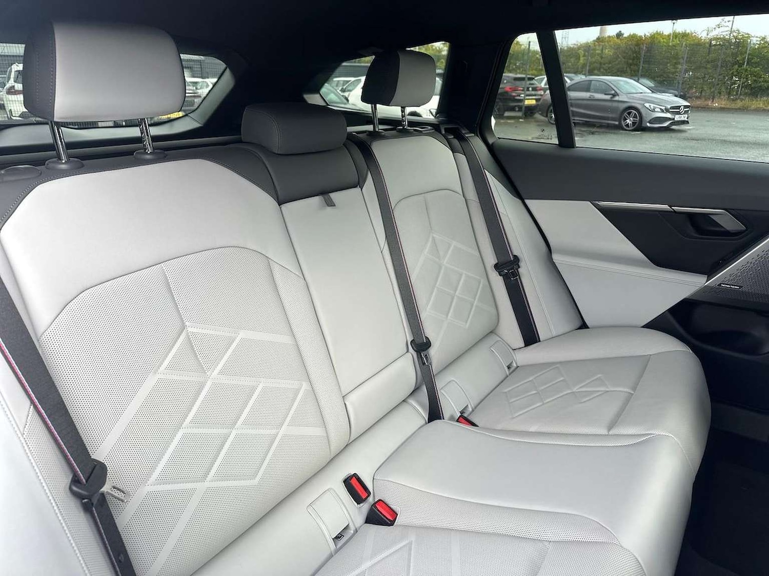 Used BMW i5 2025 for sale - 76596254: Photo 17