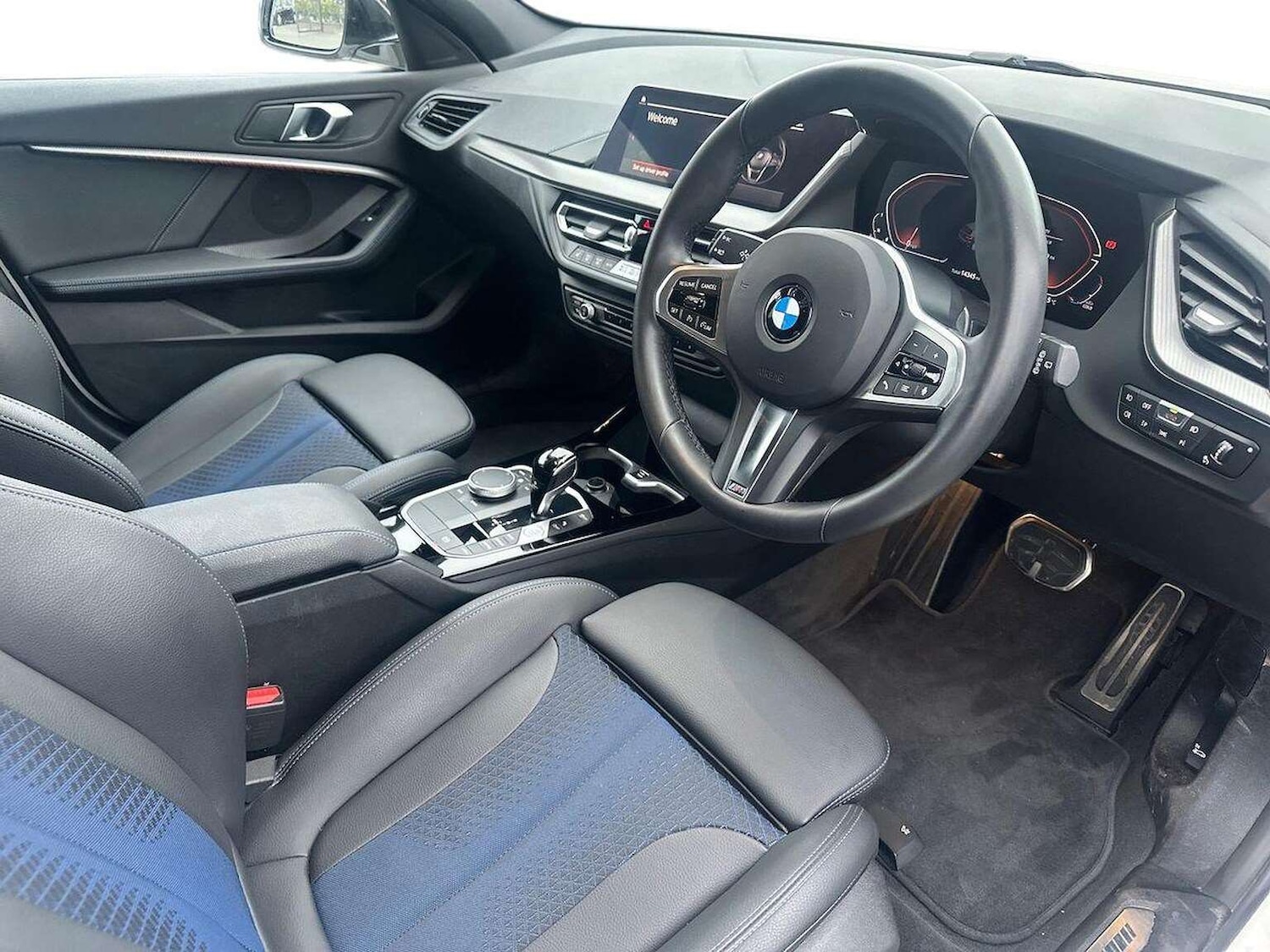 Used BMW 1 Series 2024 for sale - 76596149: Photo 15