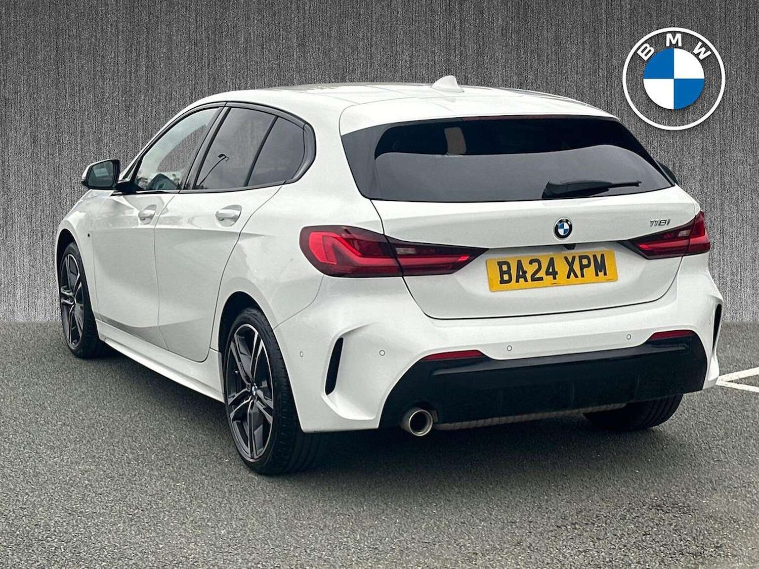 Used BMW 1 Series 2024 for sale - 76596149: Photo 2