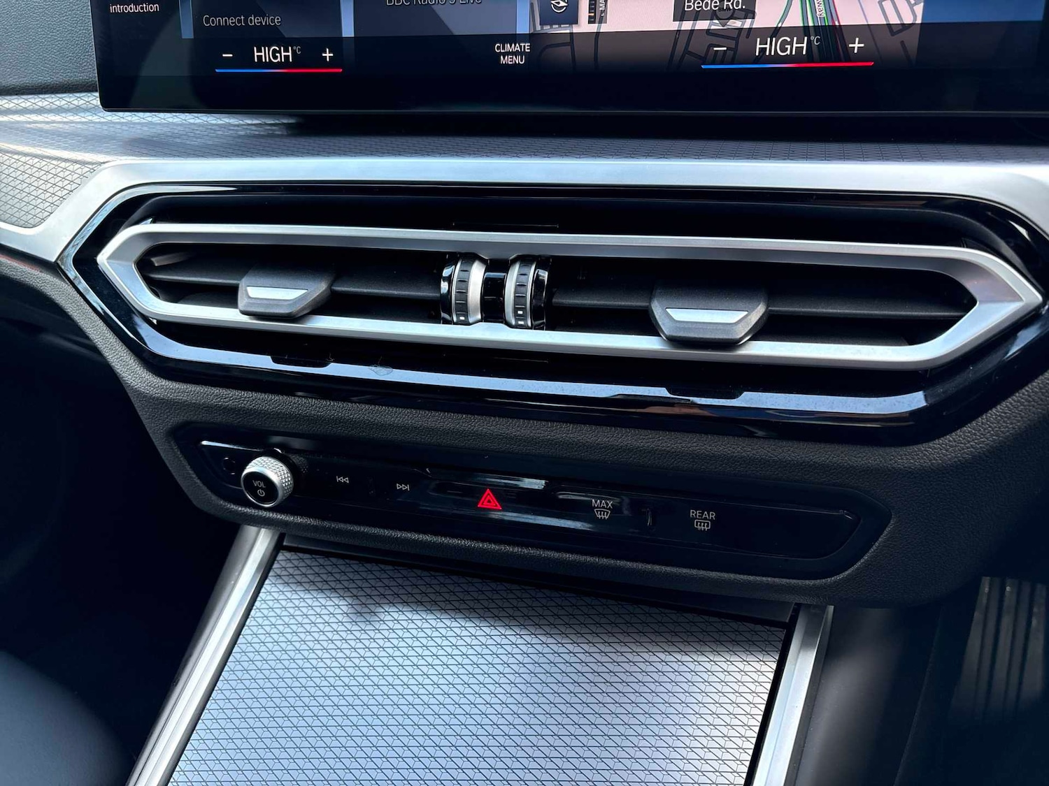 Used BMW 3 Series 2024 for sale - 76947027: Photo 12