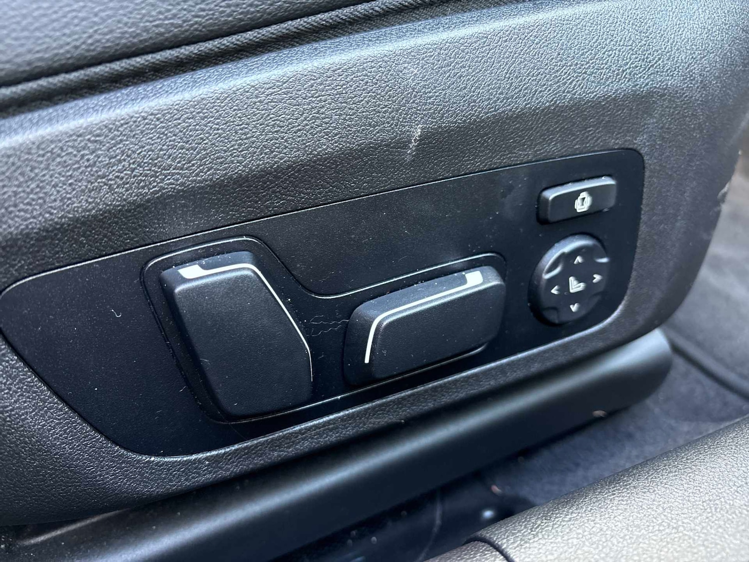 Used BMW 3 Series 2024 for sale - 76947027: Photo 21