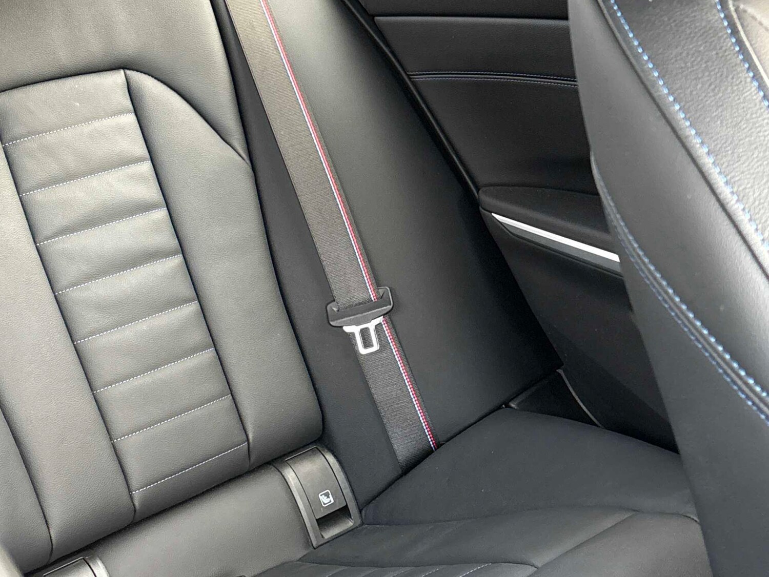 Used BMW 3 Series 2024 for sale - 76947027: Photo 29