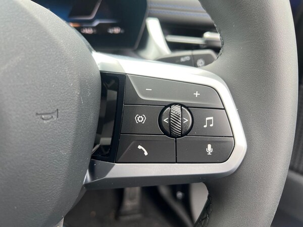 Used BMW iX1 2025 for sale - 76220455: Photo 27