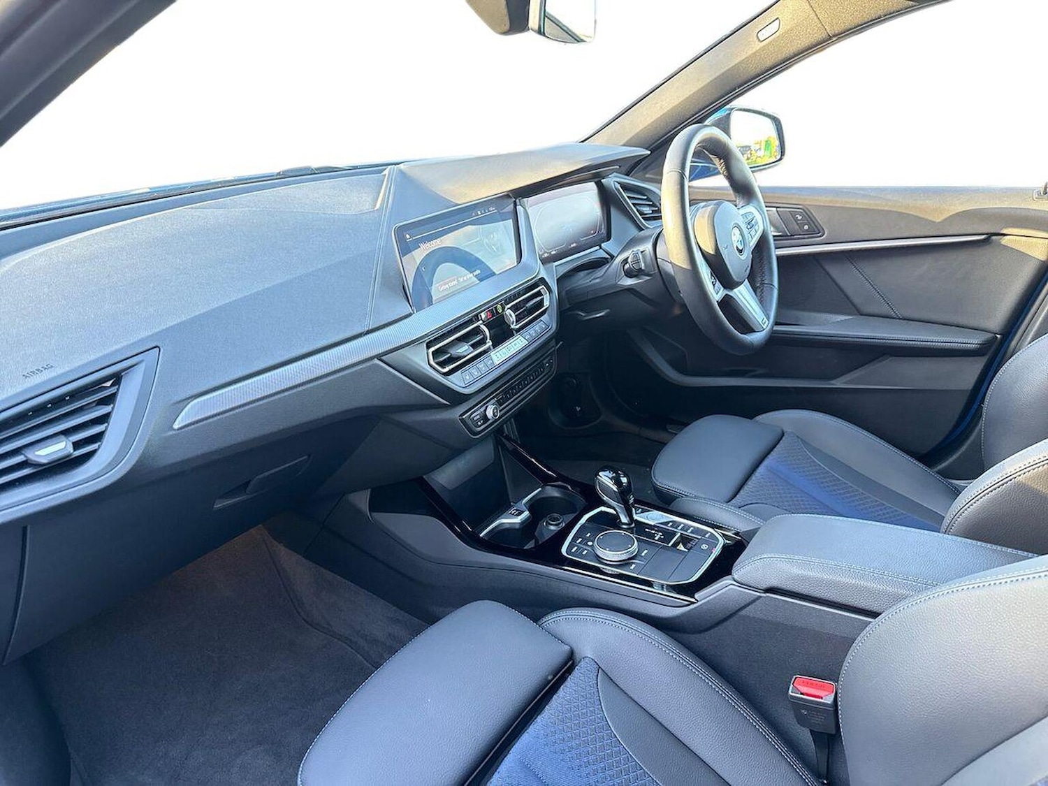 Used BMW 1 Series 2024 for sale - 76396960: Photo 7