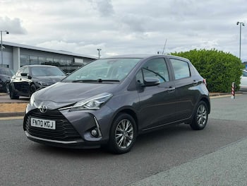 Used Toyota Yaris 2020 for sale - 79563864: Photo