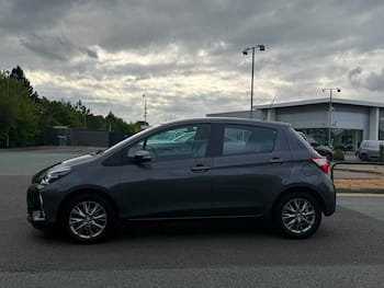 Used Toyota Yaris 2020 for sale - 79563864: Photo