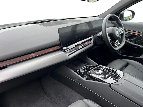 Used BMW 5 Series 2024 for sale - 75627298: Photo 7