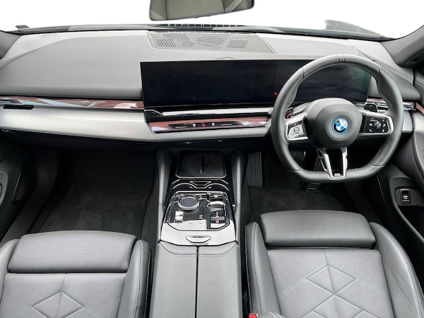 Used BMW 5 Series 2024 for sale - 75627298: Photo 8
