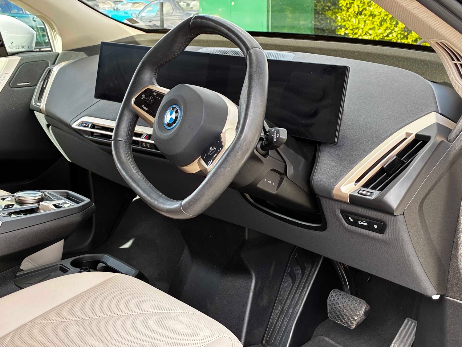 Used BMW iX 2024 for sale - 78196289: Photo 12