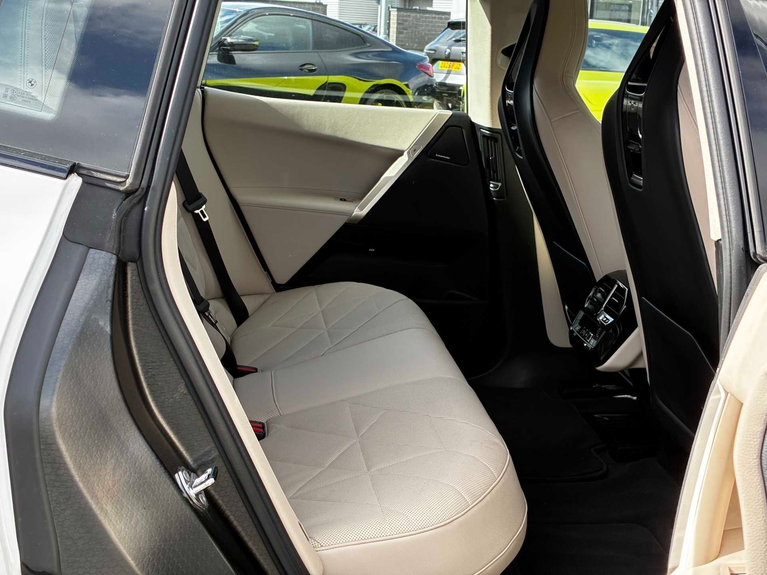 Used BMW iX 2024 for sale - 78196289: Photo 15