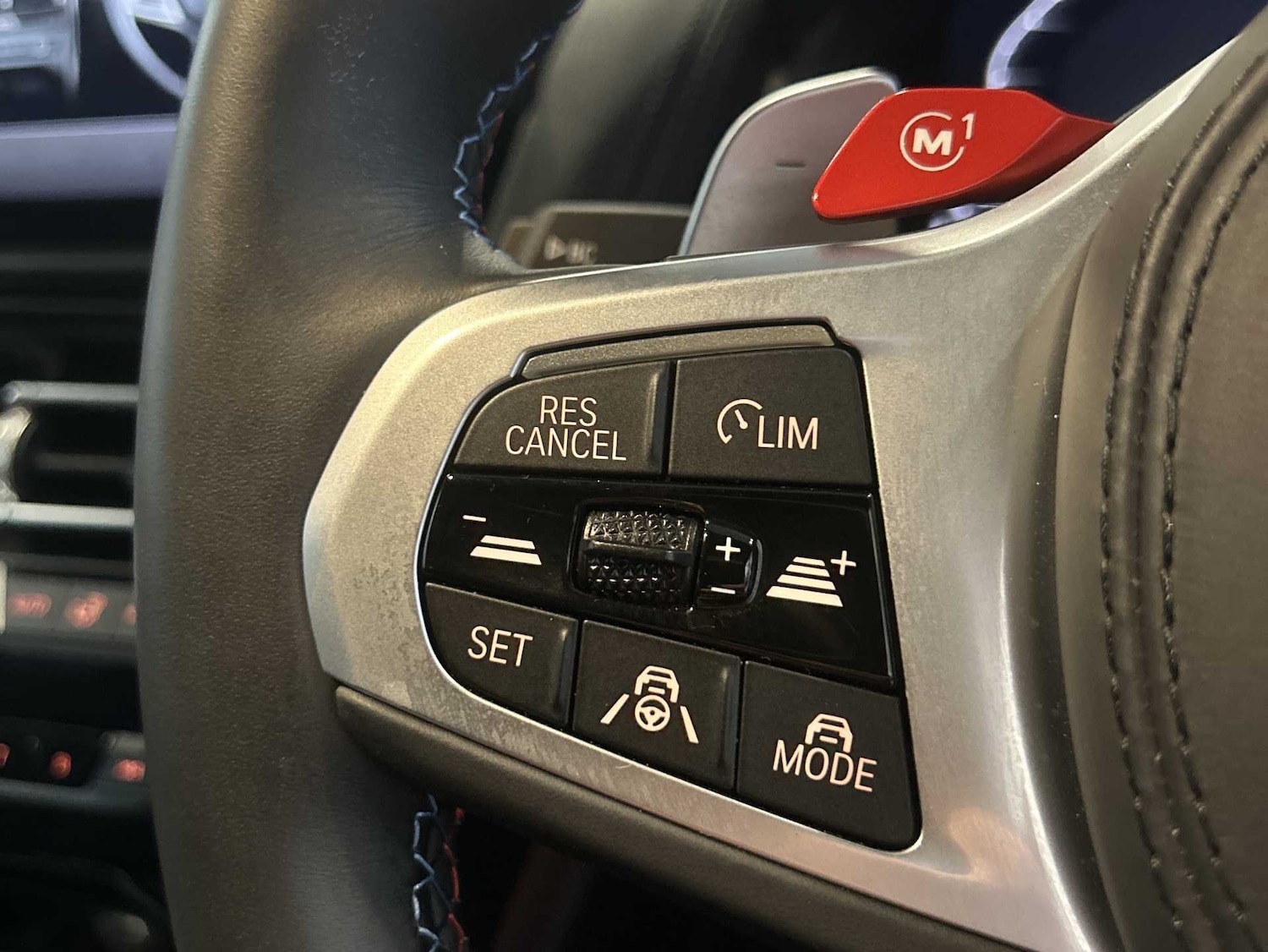 Used BMW M8 2025 for sale - 76884959: Photo 25