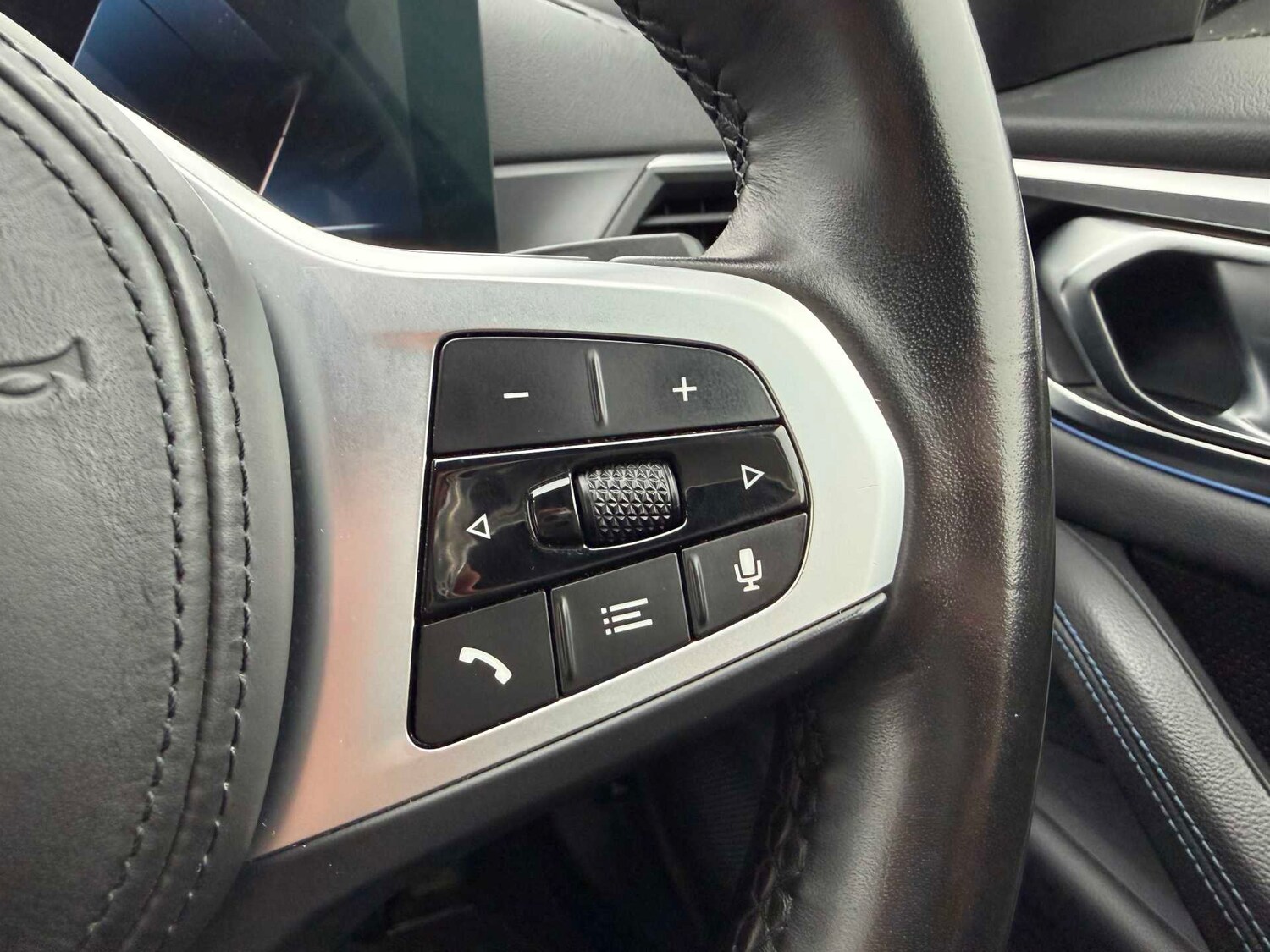 Used BMW i4 2023 for sale - 77489697: Photo 16